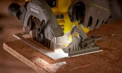 Serra circular Brushless 18V FATMAX® V20 Stanley SFMCS550B-XJ