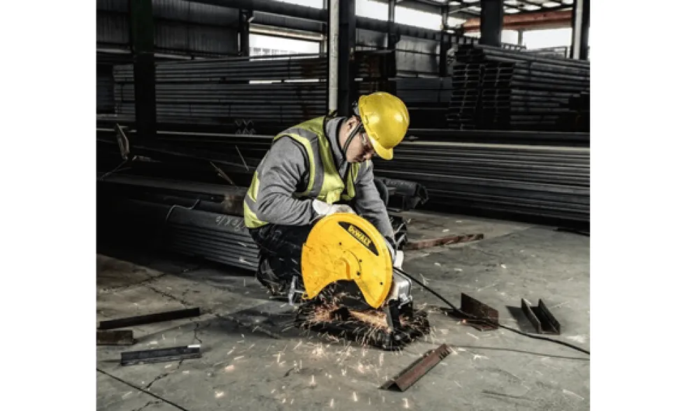Serra de Corte rápido 2200W Dewalt D28730-QS