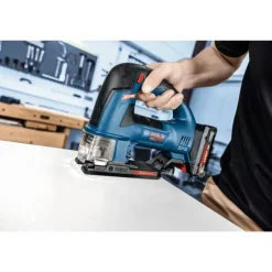 Serra vertical EXPERT EXST18V-155B Bosch BS06015B1100