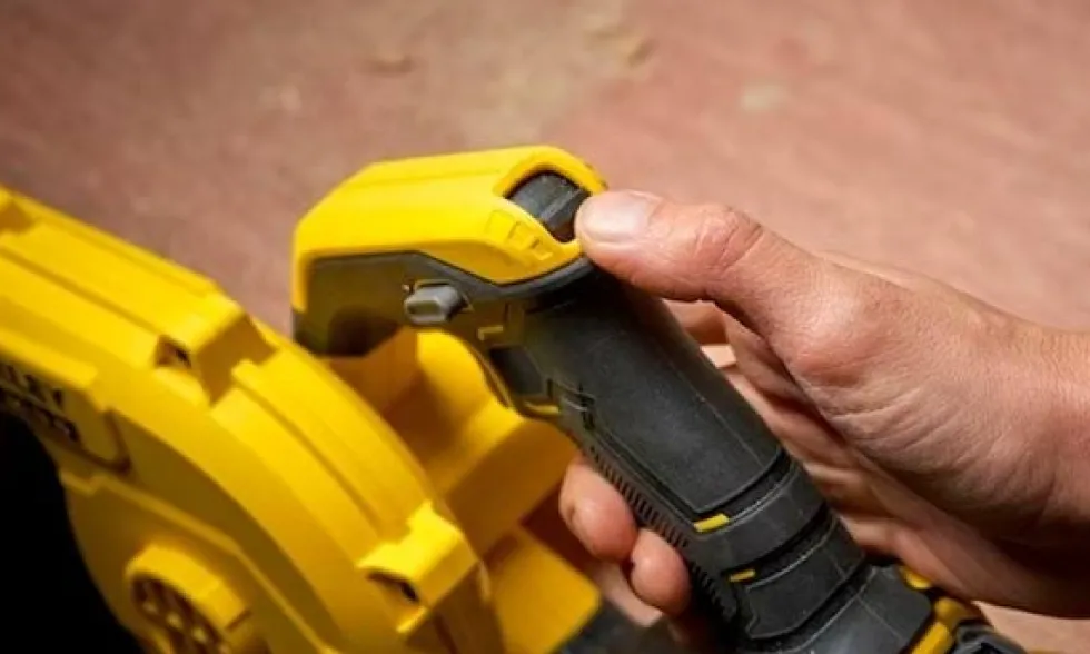 Soprador FATMAX® V20 de 18 V Stanley SFMCBL01B-XJ