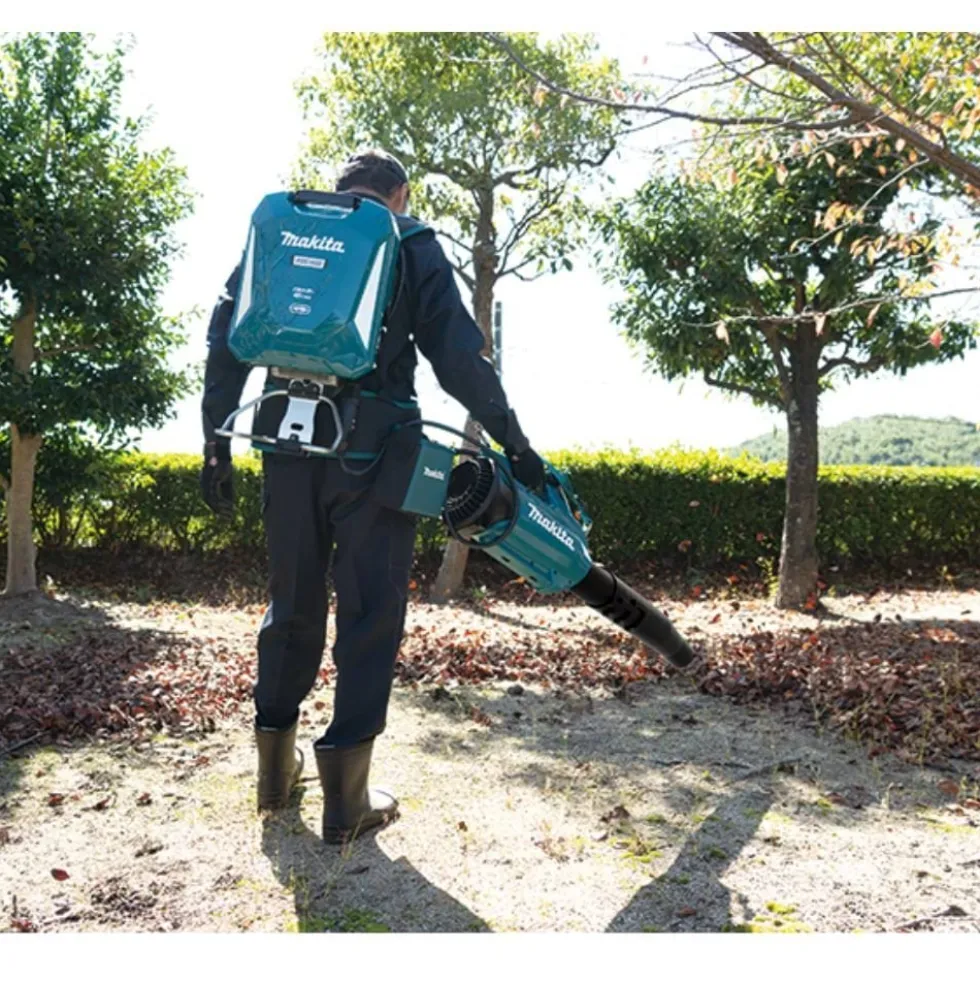 Soprador 40V 24N BL Makita UB003CZ