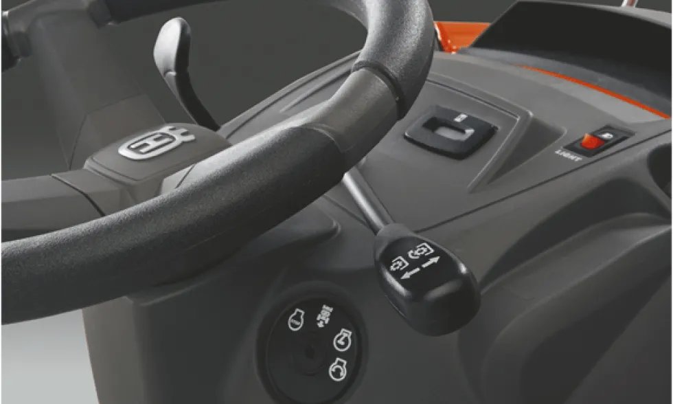 Trator de Jardim Gasolina Husqvarna TS 138L